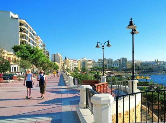 Perfect Location, Modern 2Br Apartment Sliema Kültér fotó